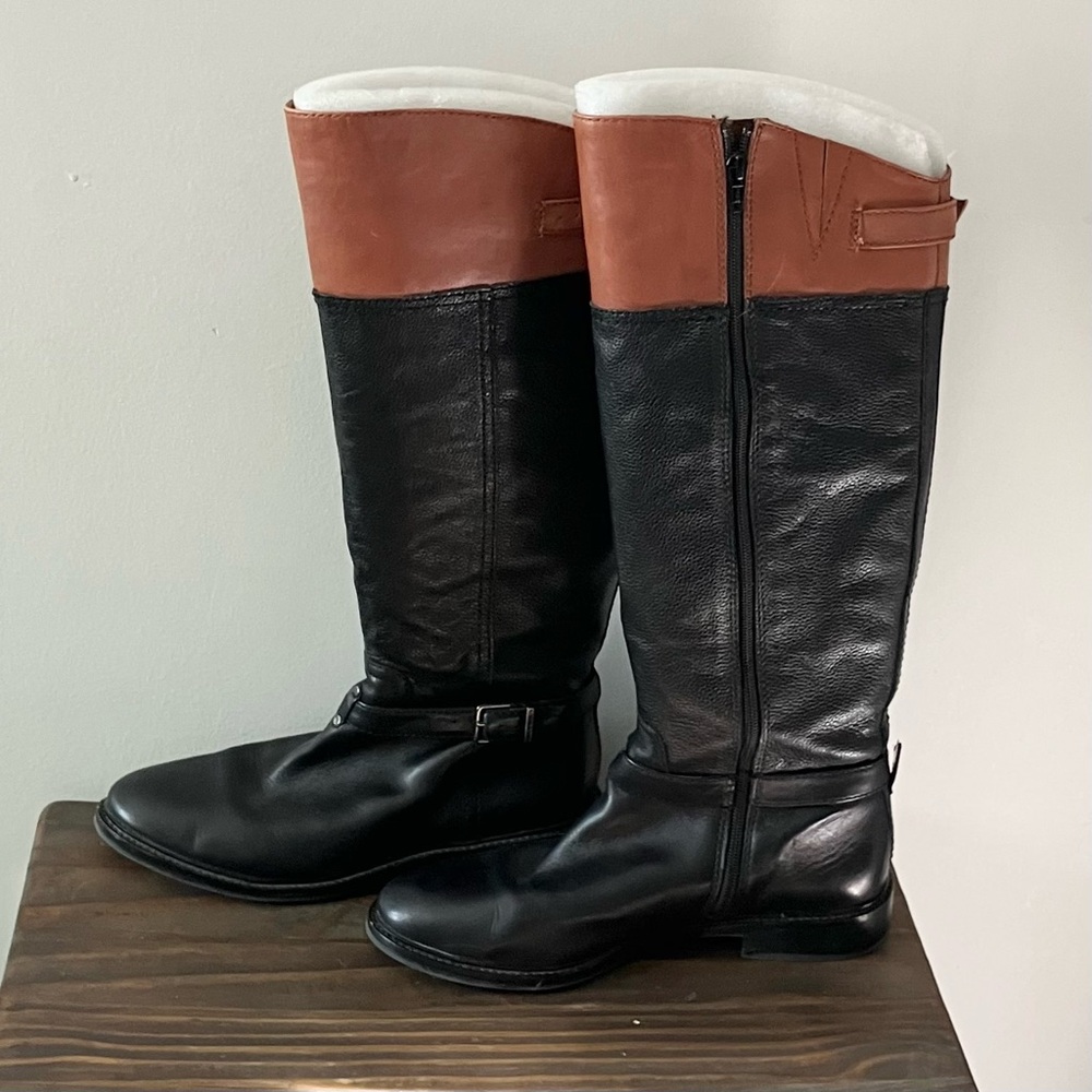Gianni Bini Faux Leather Tall Riding Boots Size 9.5 Block Heel Black and Brown - Picture 2 of 5